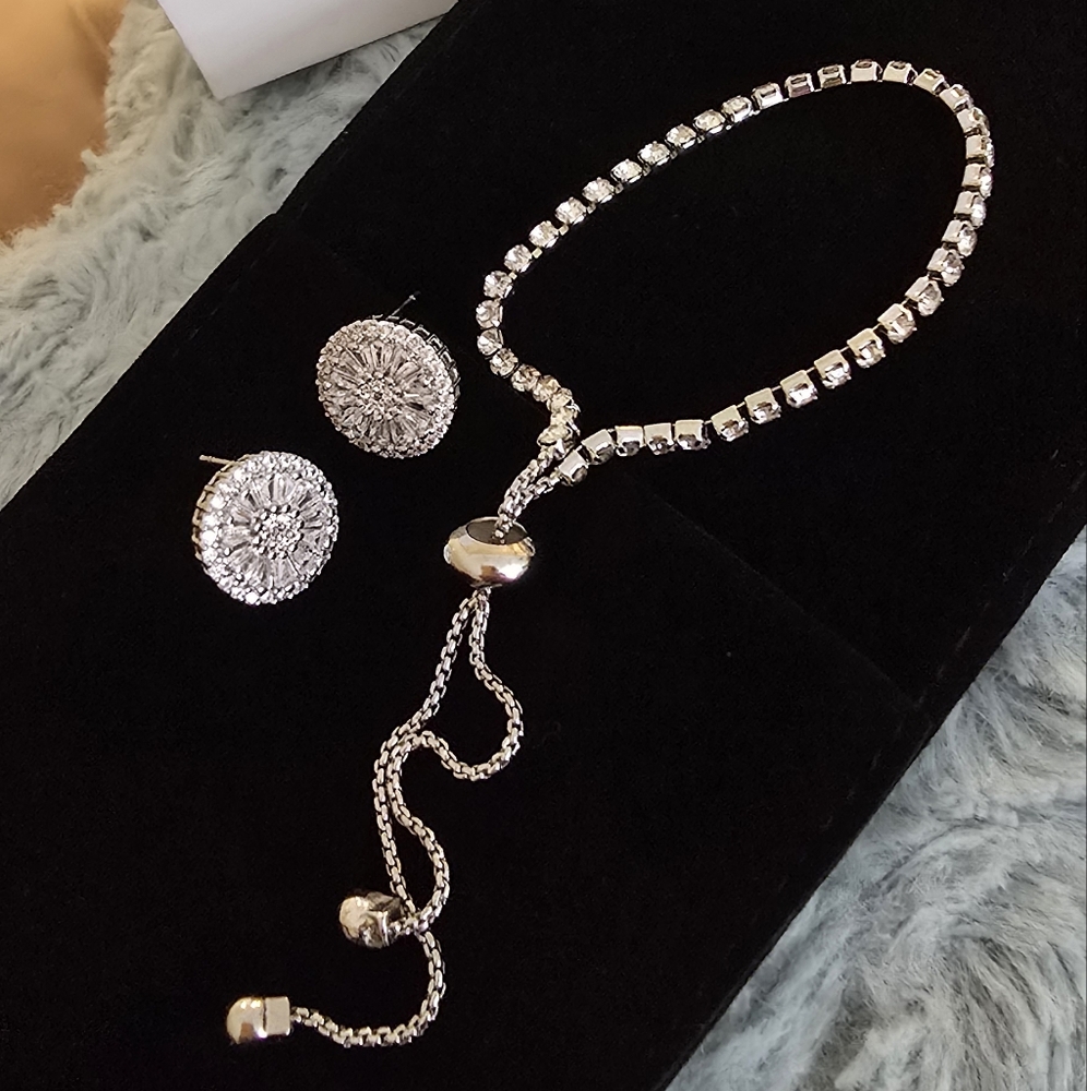 Nine West Elegant Silver Earrings And Bracelet Jewelry Set